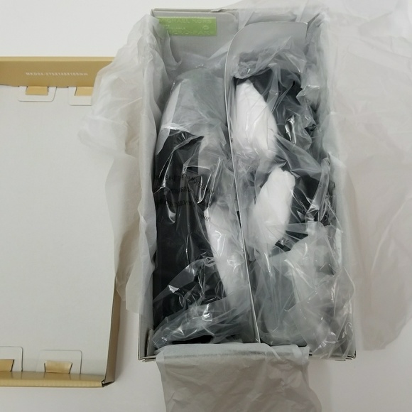 MICHAEL Michael Kors Myles Velvet Ballet Flats - Picture 6 of 8